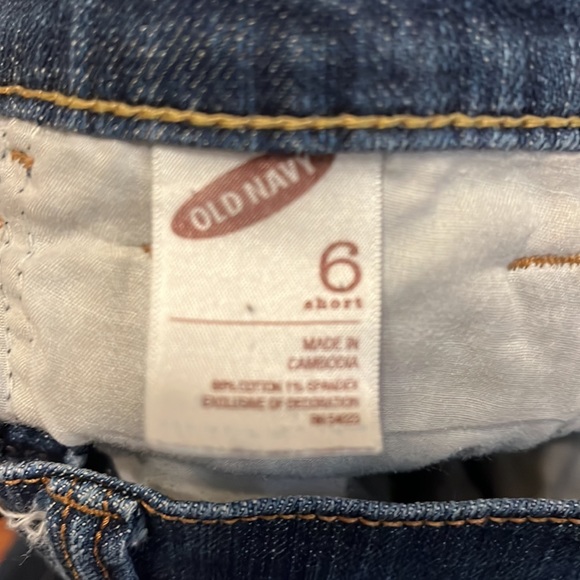 Old navy women blue jeans - Picture 8 of 10